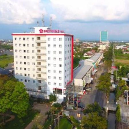 Brothers Inn Sukoharjo Zewnętrze zdjęcie