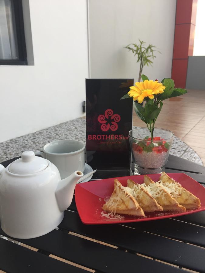 Brothers Inn Sukoharjo Zewnętrze zdjęcie